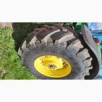 Трактор колісний John Deere 8420