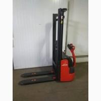 Погрузчик штабелер электрический самоходный Linde L10 1000кг 3300мм