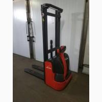Погрузчик штабелер электрический самоходный Linde L10 1000кг 3300мм