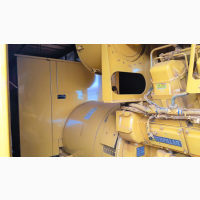 Б/У Дизельгенератор Caterpillar 3516B HD, 2, 2 МВт, 2010, 220 годин. контейнер