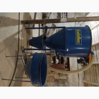 Продам кормосмеситель Комби Микс-500
