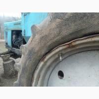 Трактор МТЗ-80 з навісним обладнанням
