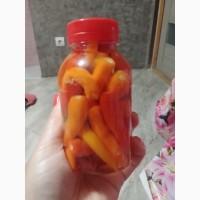 Маринований в оцті перець чилі