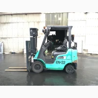 Газово-бензиновый погрузчик Mitsubishi KFGE15P-TP с кареткой бокового смещения. 2022 года