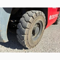 Бензиновий навантажувач Nissan, на 1.5 тонни. Модель: NJ01M15