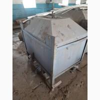 Продам БАК нержавейка пищевая около 0, 35м3. Сврху крышка, внизу кран для слива