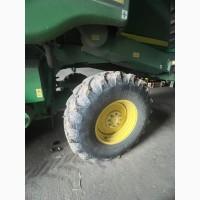 Комбайн зернозбиральний John Deere W550