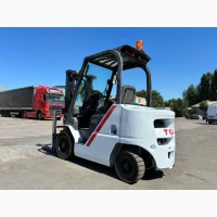 Вилочний автонавантажувач TCM, з напрацюванням 3317 м/год. Модель: FHGE20T5