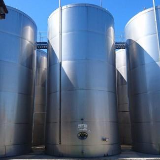 Куплю емкости нержавеющие Кесы, Кены, молочные танки