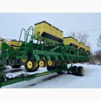 Сеялка точного высева пневматическая John Deere 1745