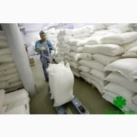 Компанія гуртом продає борошно в/с, 1/с від 5/ т