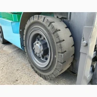 Газобензиновий навантажувач Sumitomo, з позиціонером вил. Модель: 11FT25PAXIII21S