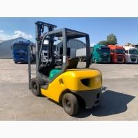 Вилковий автонавантажувач Komatsu з бічним зміщенням. Модель: FG25C-15