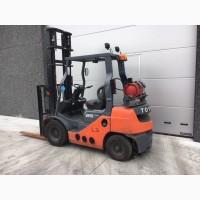Вилочный погрузчик Toyota 02-8FG25. Спецтехника б/у