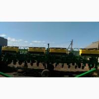Сеялка John Deere 1745