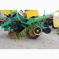 Продам сеялку John Deere 7000 8 рядов