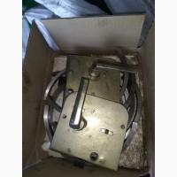 Замок двери Т-150 в сборе