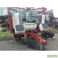 Продам сеялку Massey Ferguson-555 8-рядка