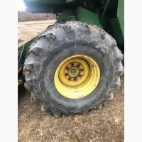 John Deere 1068H