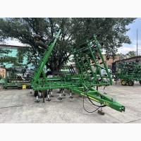 Культиватор John Deere 980 шириною 11 метрів