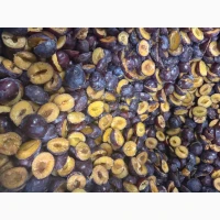Продам заморожену сливу половинка/ціла