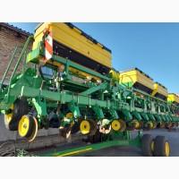 Сеялка точного высева пневматическая John Deere 1745