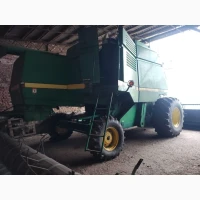 Комбайн John Deere 9500 клавішний