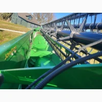 Жатка флекс John Deere 630F Hydraflex шириною 9 метрів