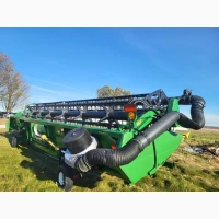 Жатка флекс John Deere 630F Hydraflex шириною 9 метрів