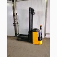 Штабелер электрический поводковый OM Komatsu 1.4-2т 5.00м