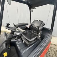Вилочный электропогрузчик 2т. Linde E20 под захват