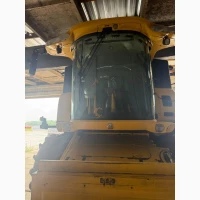 Комбайн зернозбиральний New Holland CX8080