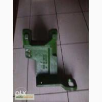 Продам кронштейн маркера JD 1745, А 54073 права з пальцем John Deere