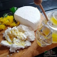 Фета Крем-сир Адигейський сир Бринза фермерська Рікота Сулугуні