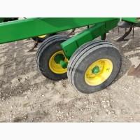 Культиватор John Deere 2210