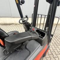 Вилковий електронавантажувач кара 1.5т. Linde 2016 року