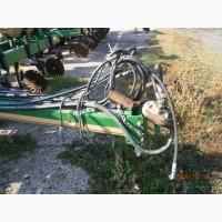Сеялка точного высева пневматическая GREAT PLAINS YP 825