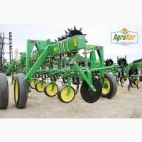 Просапний культиватор John Deere 825 (8 рядів)