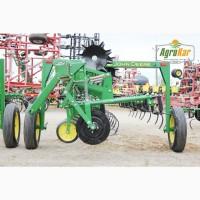 Просапний культиватор John Deere 825 (8 рядів)