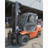 Вилочный погрузчик газовый Toyota 02-7FG35 (Япония) 4т. кабина