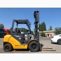 Вилочний автонавантажувач Komatsu, з щоглою 4.5 метри. 2018 года випуску