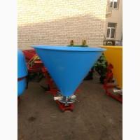 Разбрасыватель удобрений лейка рум 300 - 500 - 650 - 1000 кг Польша