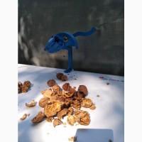 Орехокол стальной полупромышленный(прибор для чистки орехов)