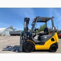 Вилочний автонавантажувач Komatsu, компакт з кабіною та позиціонером для кожної вили