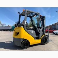 Вилочний автонавантажувач Komatsu, компакт з кабіною та позиціонером для кожної вили
