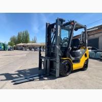 Вилочний автонавантажувач Komatsu, компакт з кабіною та позиціонером для кожної вили